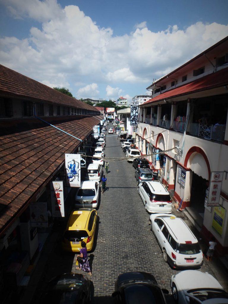 Marché Bogyoke Aung San